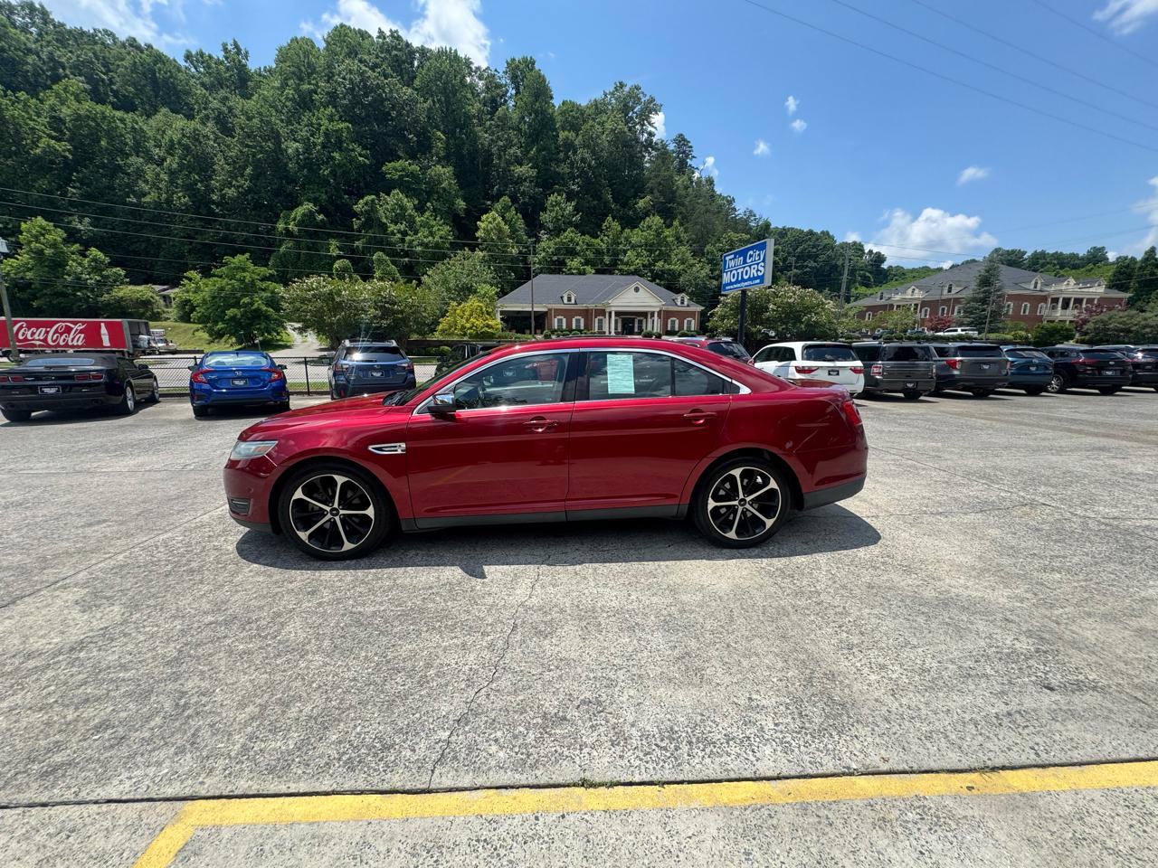 Ford Taurus 4dr Sdn Limited FWD 2014