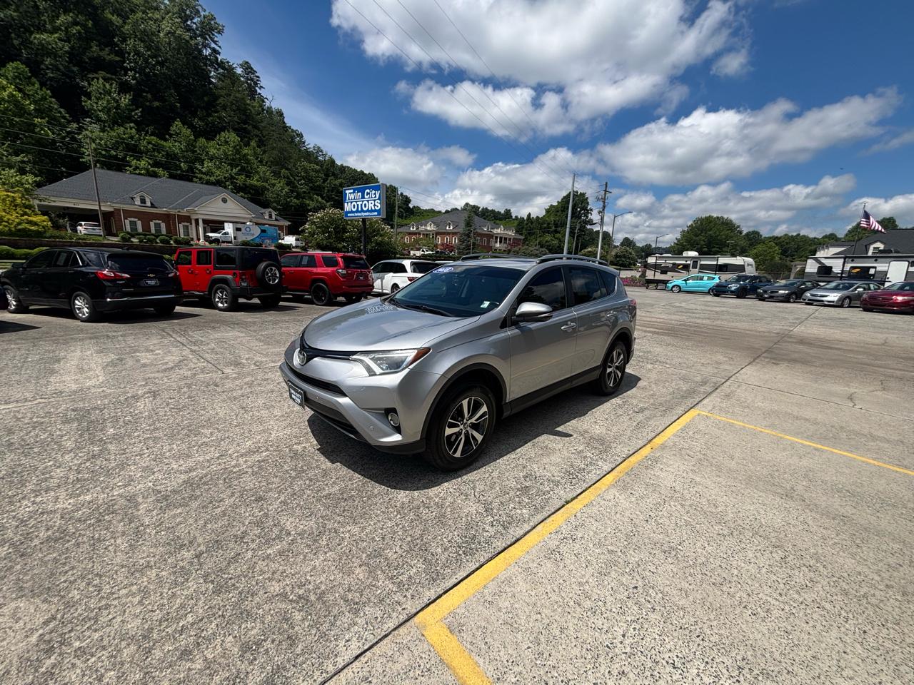 Toyota RAV4 Adventure FWD (Natl) 2018