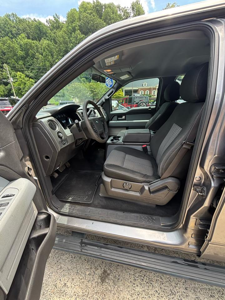 Ford F-150 2WD SuperCrew 145" Platinum 2014
