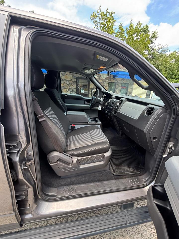 Ford F-150 2WD SuperCrew 145" Platinum 2014