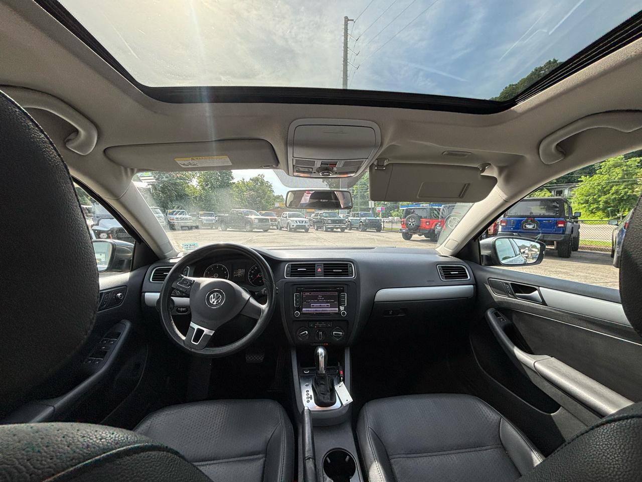 Volkswagen Jetta Sedan 4dr Auto SE 2014