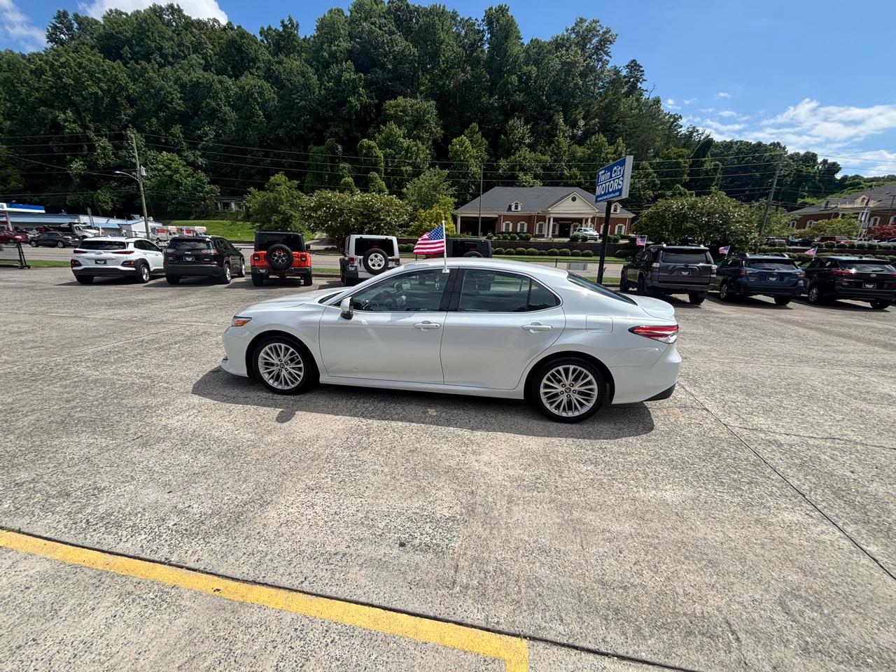 Toyota Camry XLE Auto (Natl) 2018