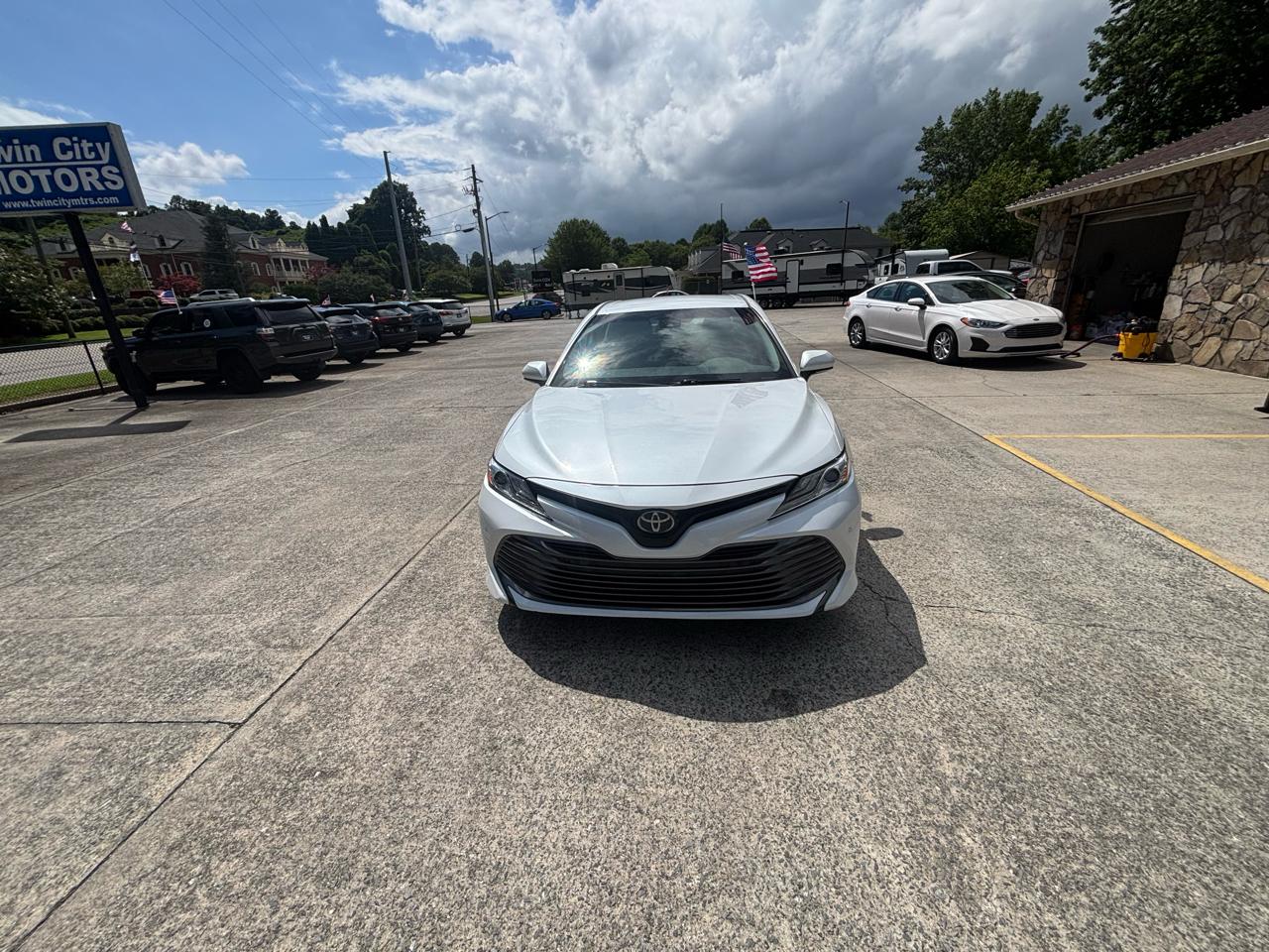Toyota Camry XLE Auto (Natl) 2018
