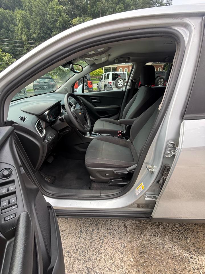 Chevrolet Trax FWD 4dr LS 2020