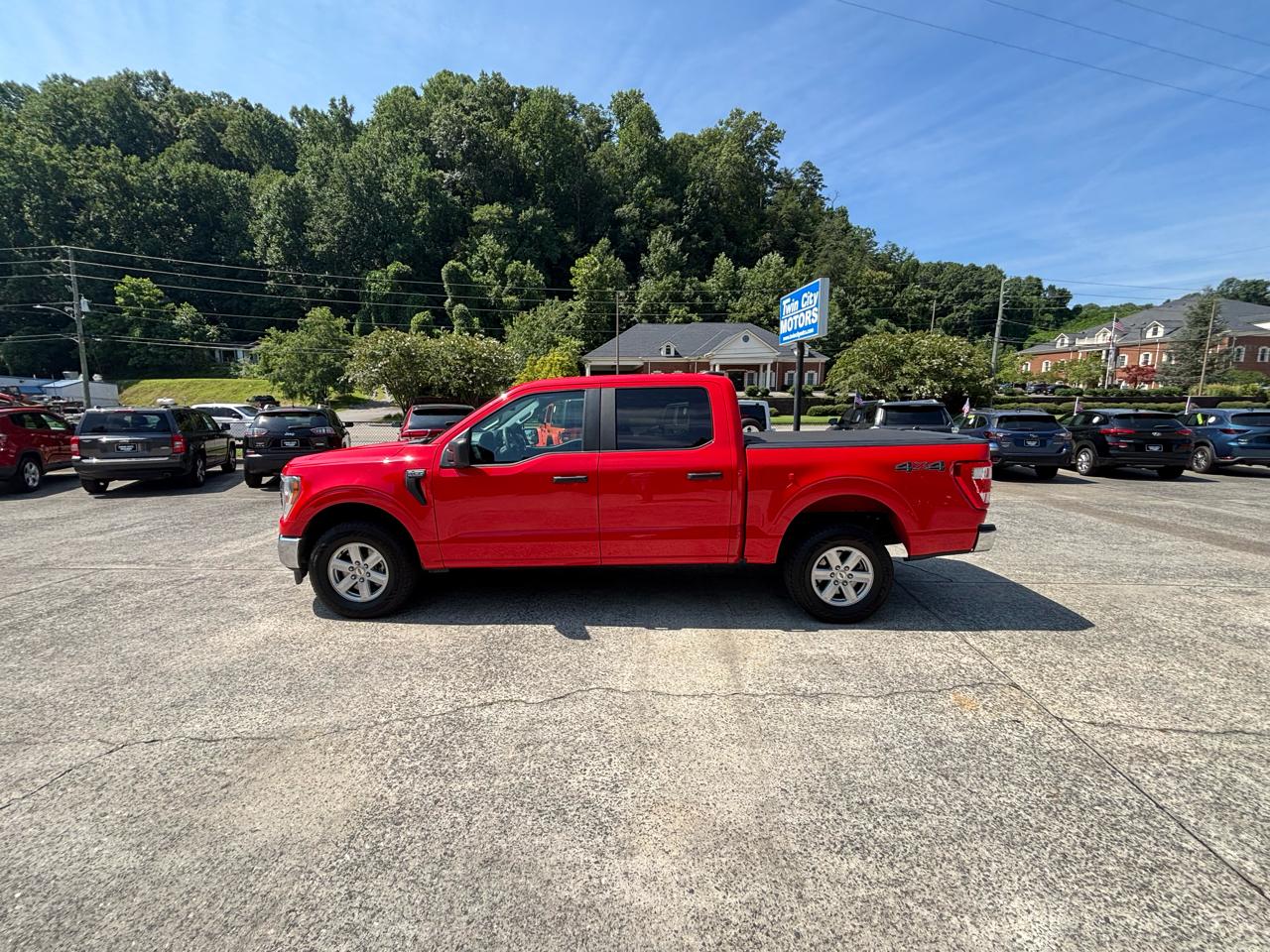 Ford F-150 4WD SuperCrew 145" XL 2021
