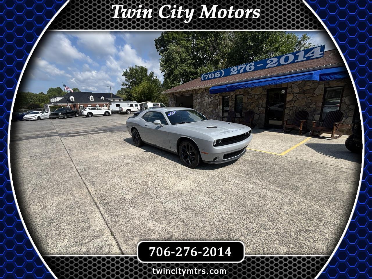 2021 Dodge Challenger SXT RWD