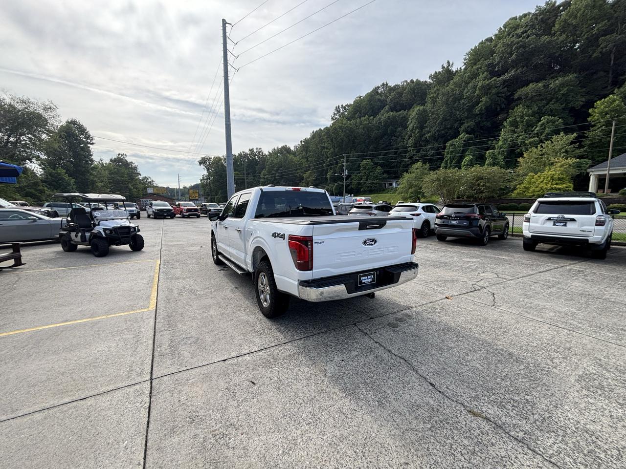 Ford F-150 4WD SuperCrew 145" XLT 2024