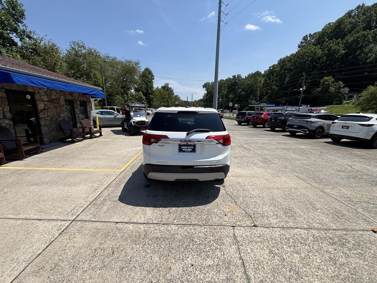 GMC Acadia AWD 4dr SLE w/SLE-1 2019