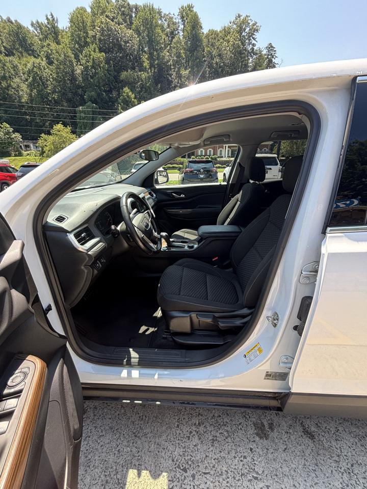 GMC Acadia AWD 4dr SLE w/SLE-1 2019