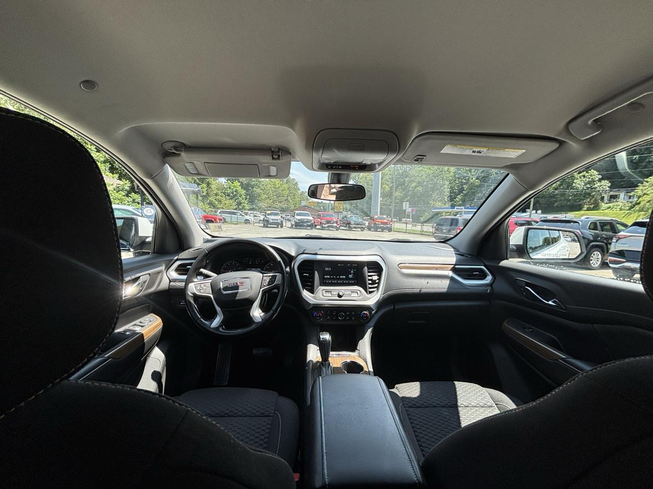 GMC Acadia AWD 4dr SLE w/SLE-1 2019