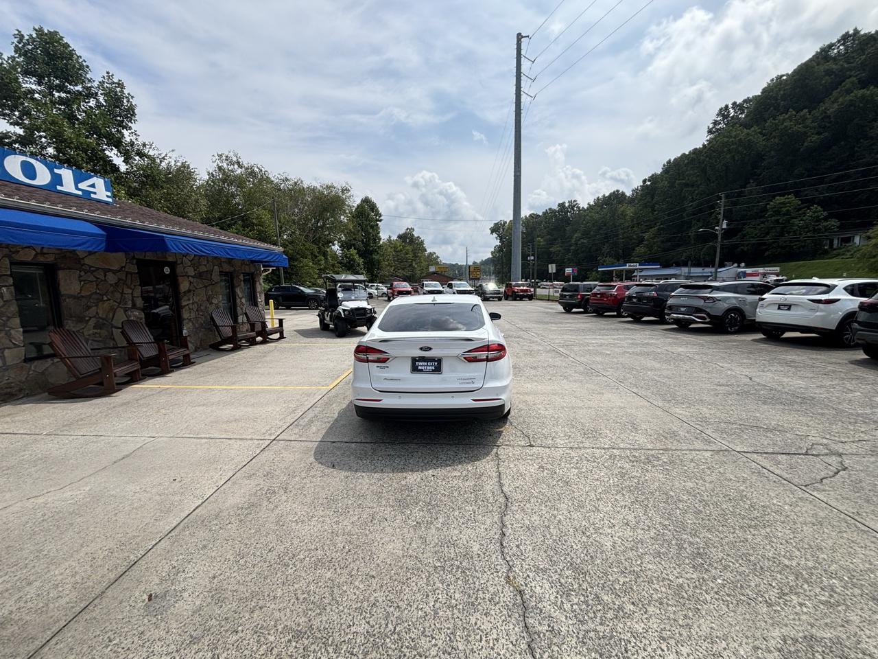 Ford Fusion Hybrid Titanium FWD 2019