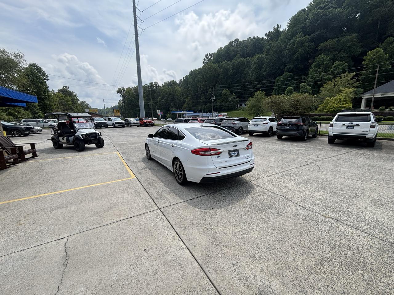 Ford Fusion Hybrid Titanium FWD 2019
