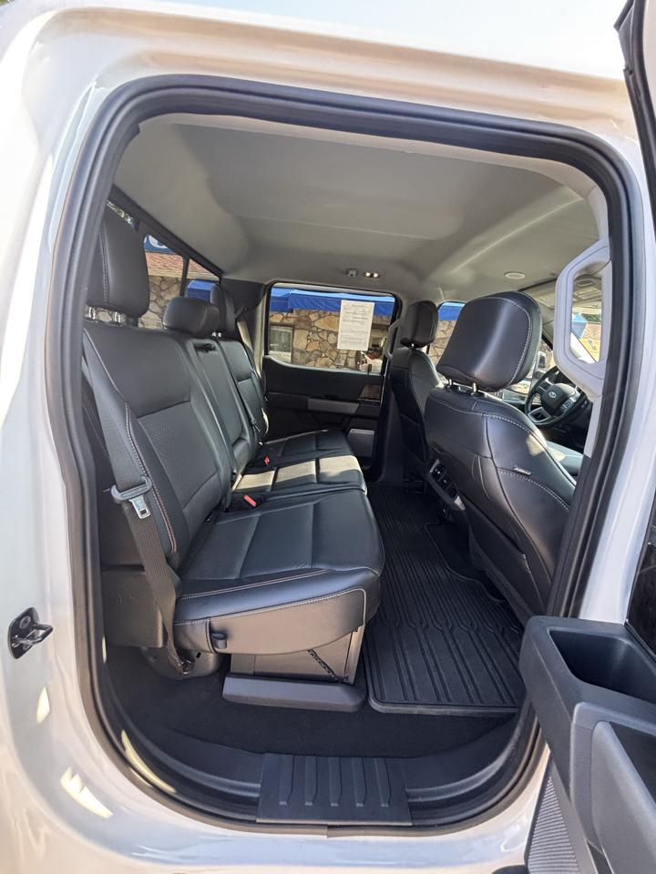 Ford Super Duty F-250 SRW Lariat 4WD Crew Cab 6.75' Box 2024