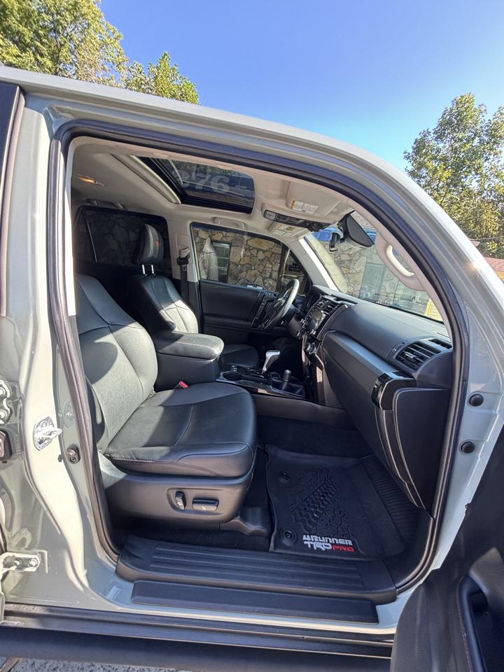 Toyota 4Runner TRD Pro 4WD (Natl) 2021