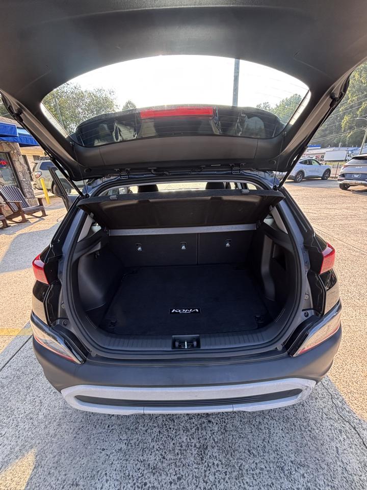 Hyundai Kona SE Auto FWD 2022