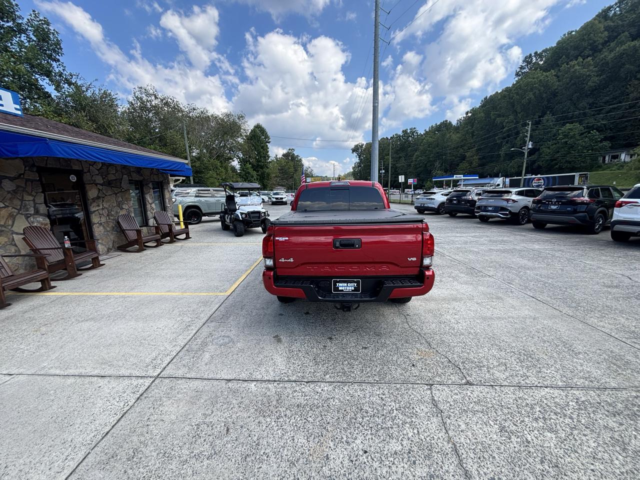 Toyota Tacoma 4WD TRD Off Road Double Cab 5' Bed V6 MT (Natl) 2023