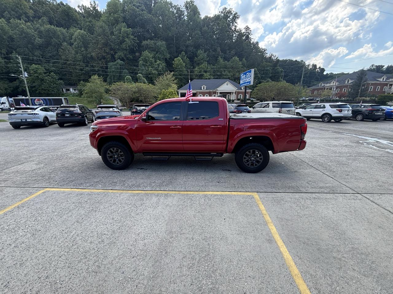 Toyota Tacoma 4WD TRD Off Road Double Cab 5' Bed V6 MT (Natl) 2023
