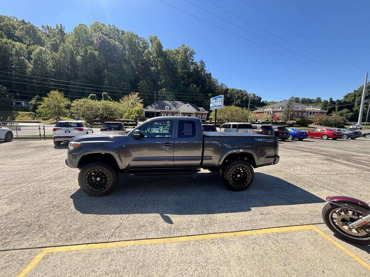 Toyota Tacoma 4WD Access Cab V6 AT TRD Off Road (Natl) 2016
