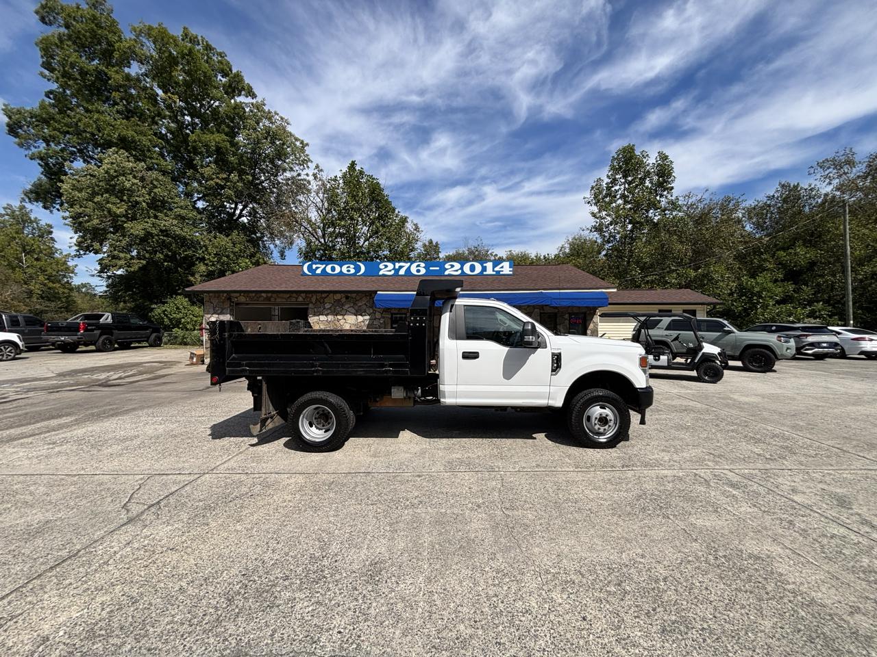 Ford Super Duty F-350 DRW XLT 4WD Reg Cab 145" WB 60" CA 2020