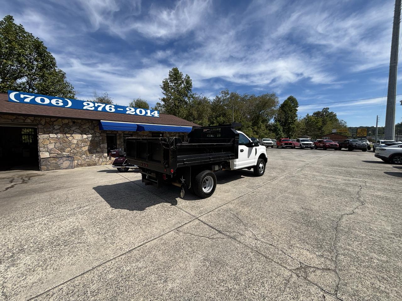 Ford Super Duty F-350 DRW XLT 4WD Reg Cab 145" WB 60" CA 2020
