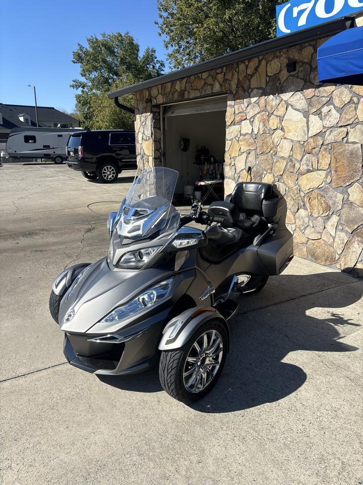 Can-Am Spyder Limited 2014
