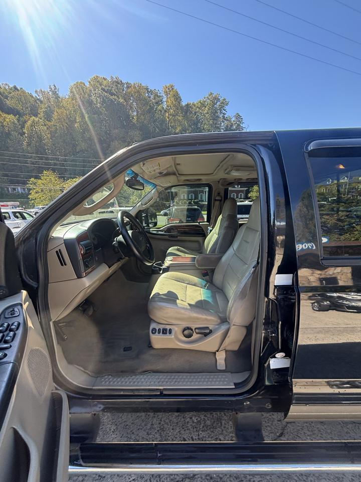 Ford Super Duty F-350 SRW Crew Cab 156" Harley-Davidson 4WD 2005