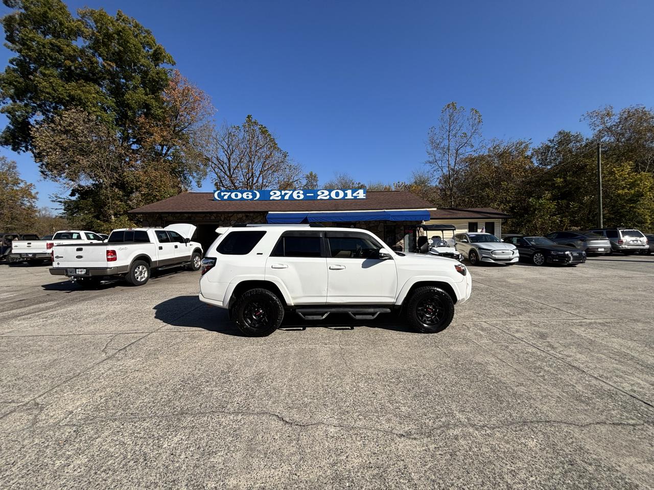 Toyota 4Runner 4WD 4dr V6 SR5 (Natl) 2020
