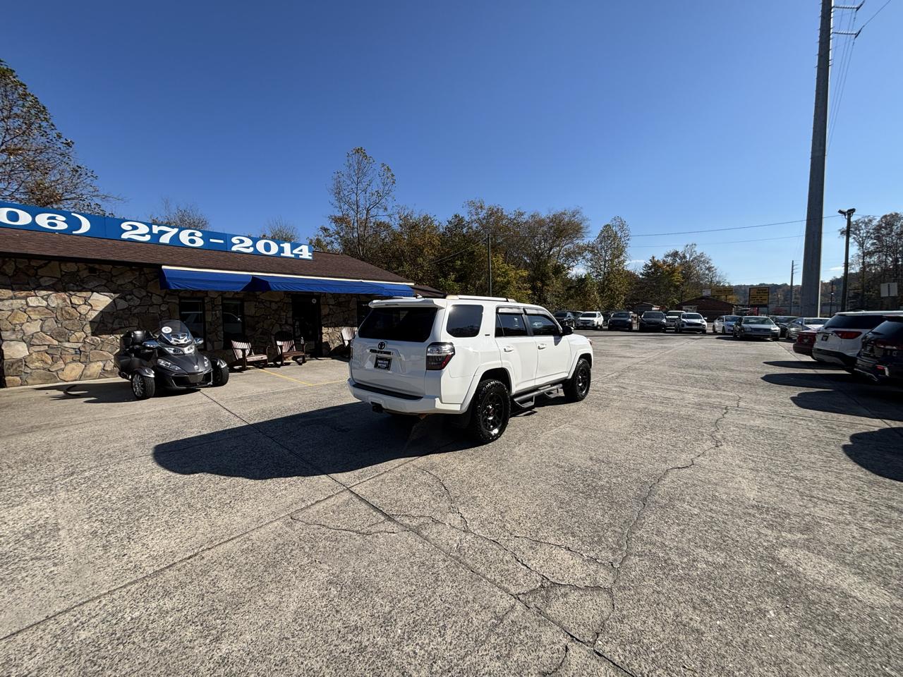 Toyota 4Runner 4WD 4dr V6 SR5 (Natl) 2020
