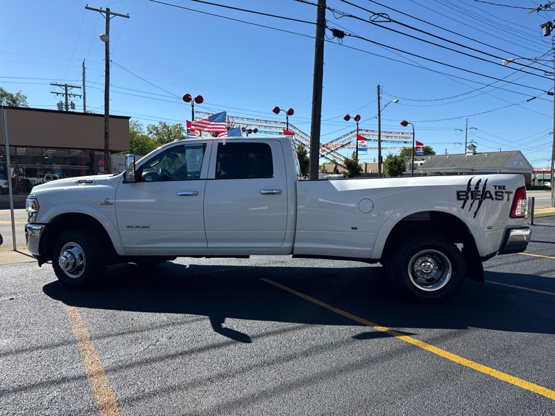 2022 Ram 3500 Tradesman photo 3