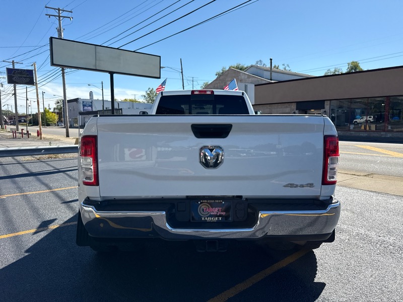 2022 Ram 3500 Tradesman photo 5