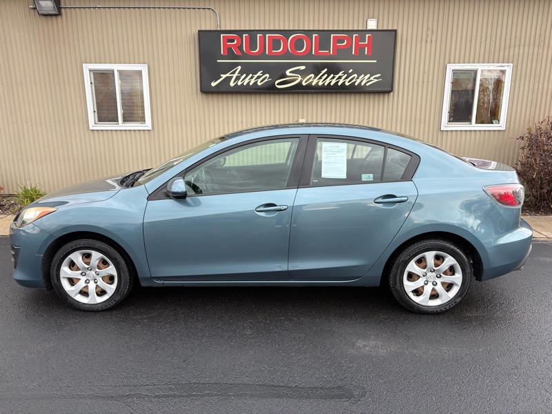 2010 Mazda MAZDA3 i Touring 4-door