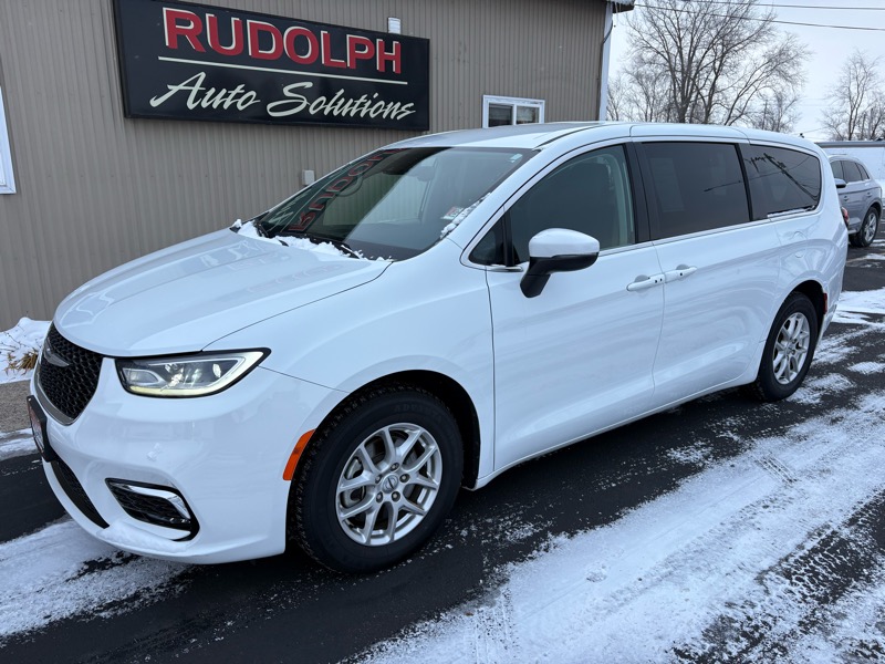 Chrysler Pacifica Touring L 2023