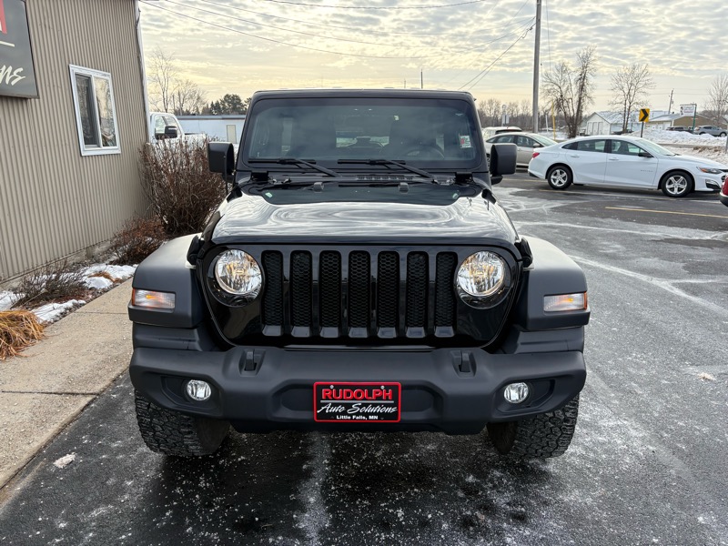 Jeep Wrangler Unlimited Sport 2023