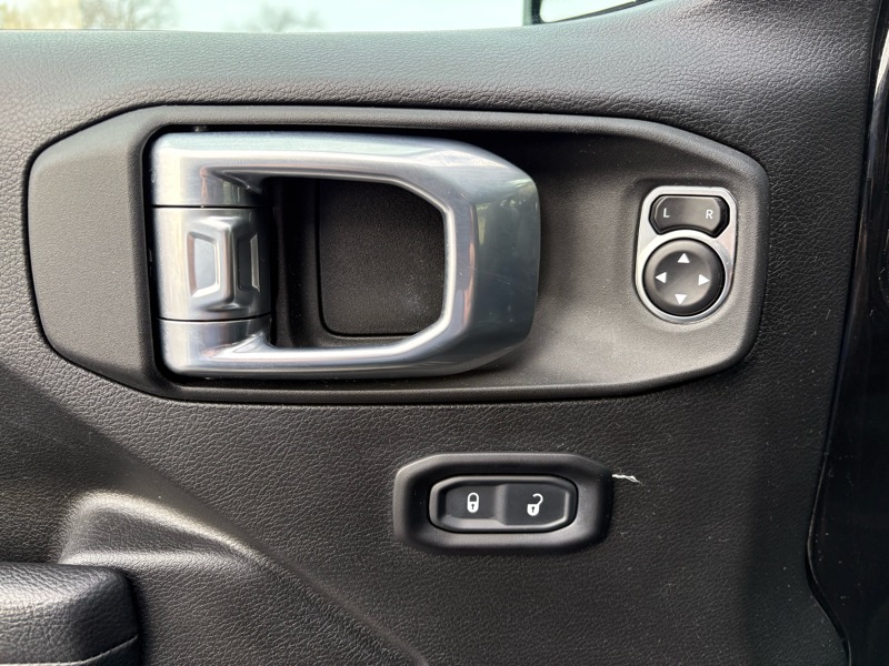 Jeep Wrangler Unlimited Sport 2023