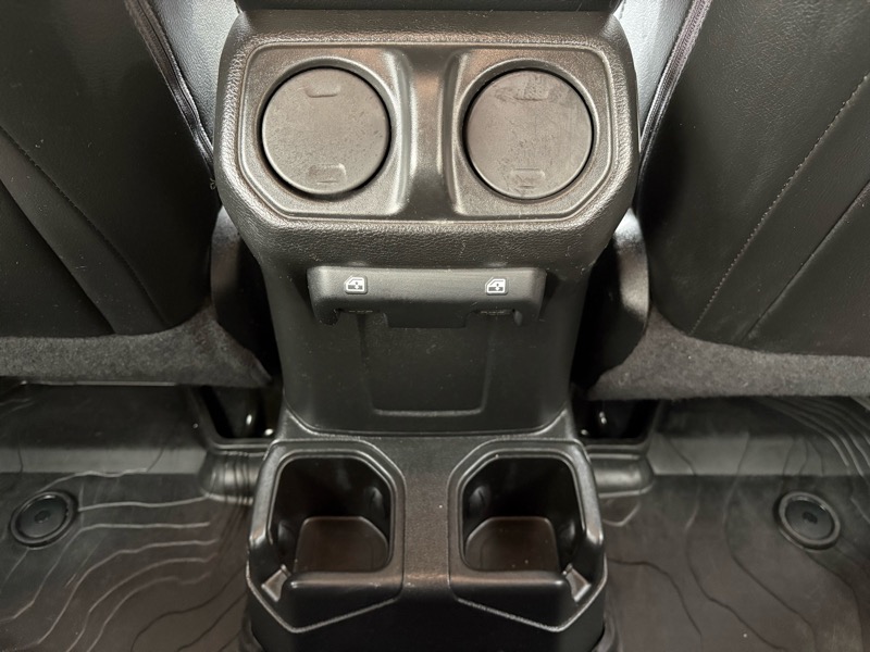 Jeep Wrangler Unlimited Sport 2023