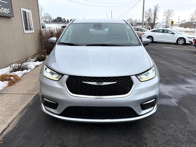 Chrysler Pacifica Touring L 2023