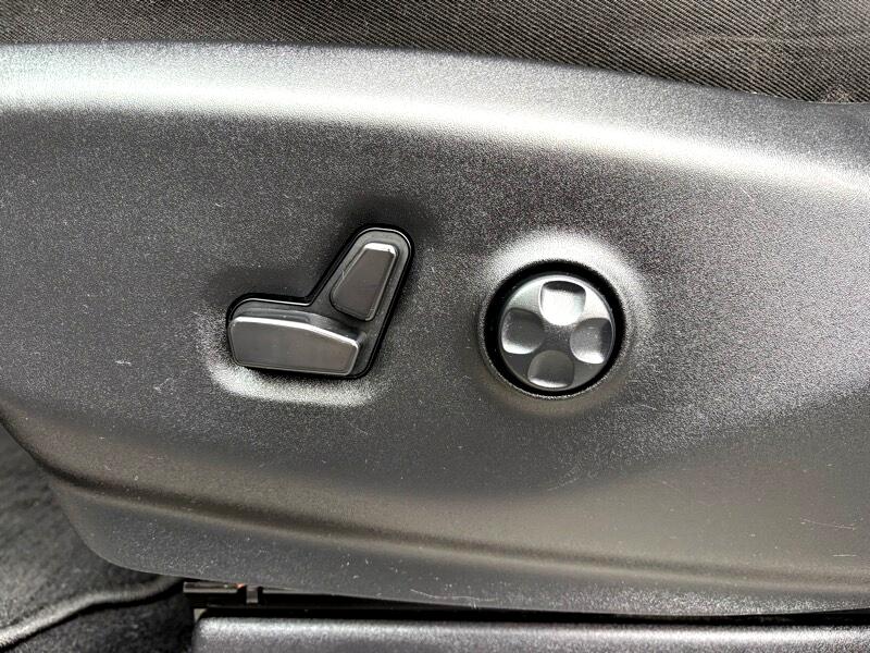 Chrysler Pacifica Touring L 2023