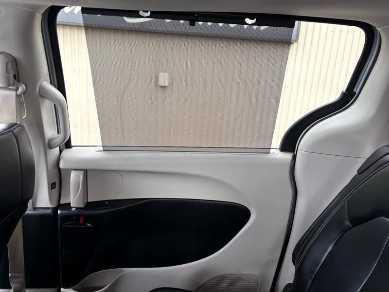 Chrysler Pacifica Touring L 2023