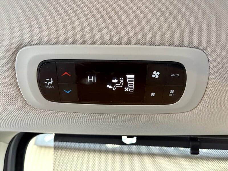 Chrysler Pacifica Touring L 2023