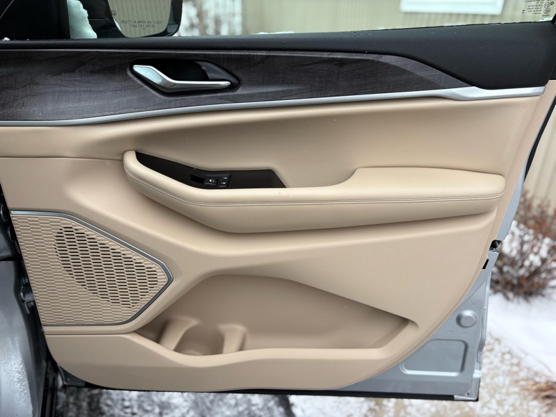 Jeep Grand Cherokee Limited 4WD 2025