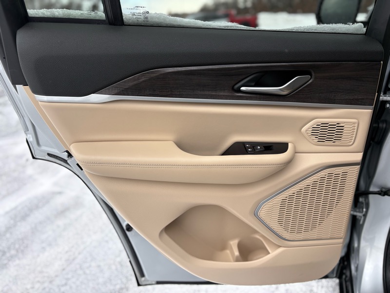 Jeep Grand Cherokee Limited 4WD 2025