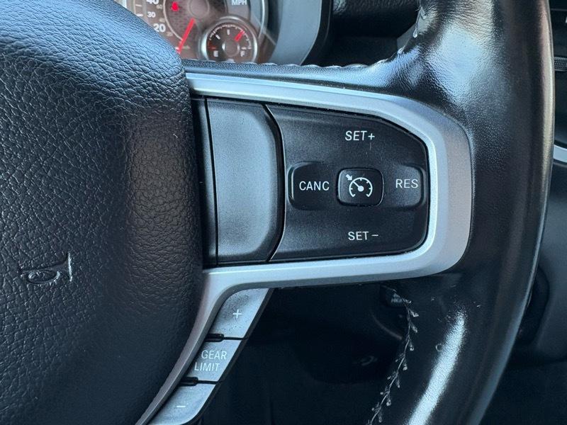 RAM 1500 Big Horn Crew Cab SWB 4WD 2021