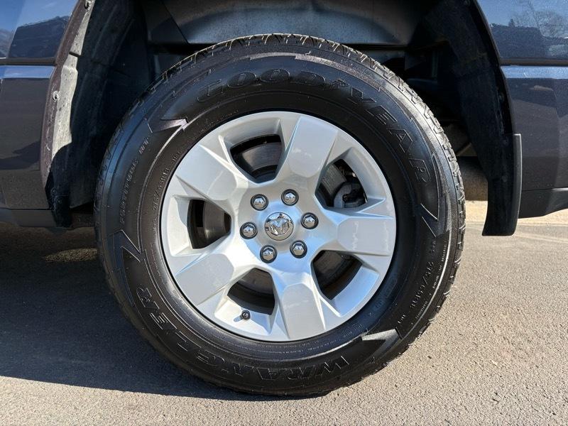 RAM 1500 Big Horn Crew Cab SWB 4WD 2021