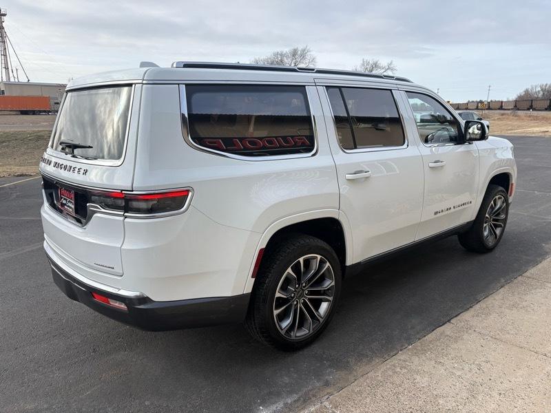 Jeep Grand Wagoneer Series III 4WD 2022
