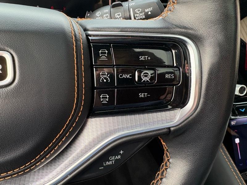 Jeep Grand Wagoneer Series III 4WD 2022