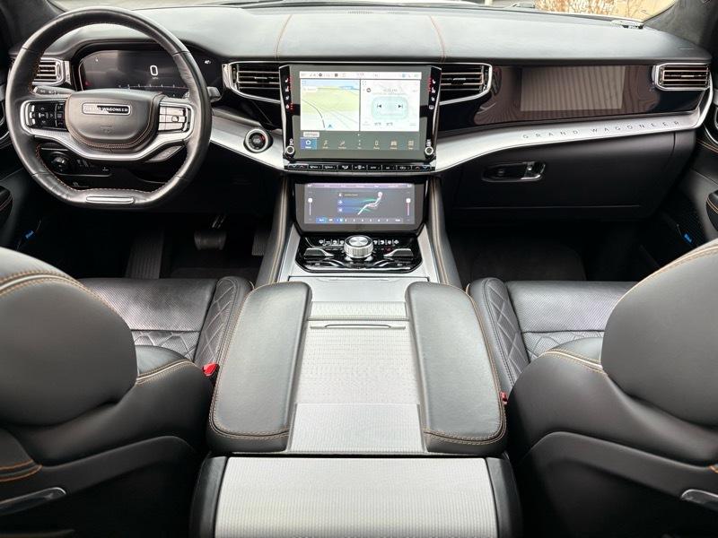 Jeep Grand Wagoneer Series III 4WD 2022