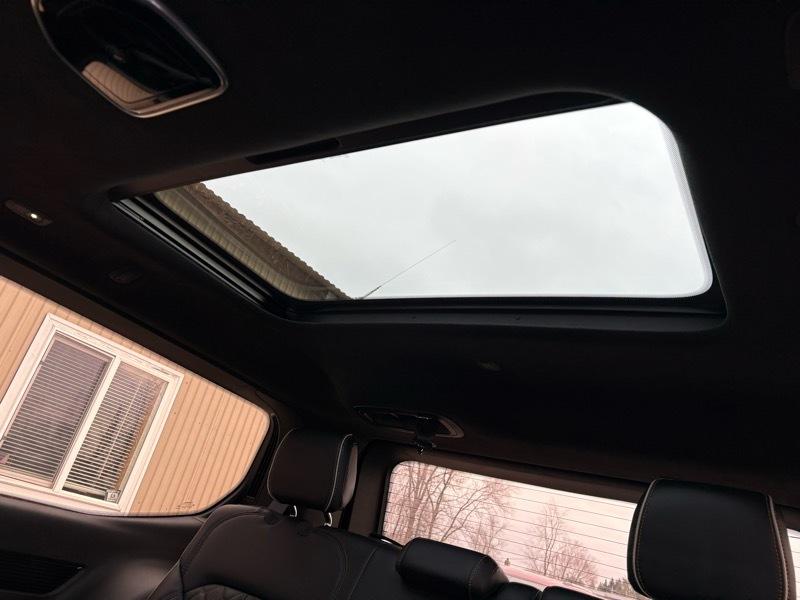 Jeep Grand Wagoneer Series III 4WD 2022