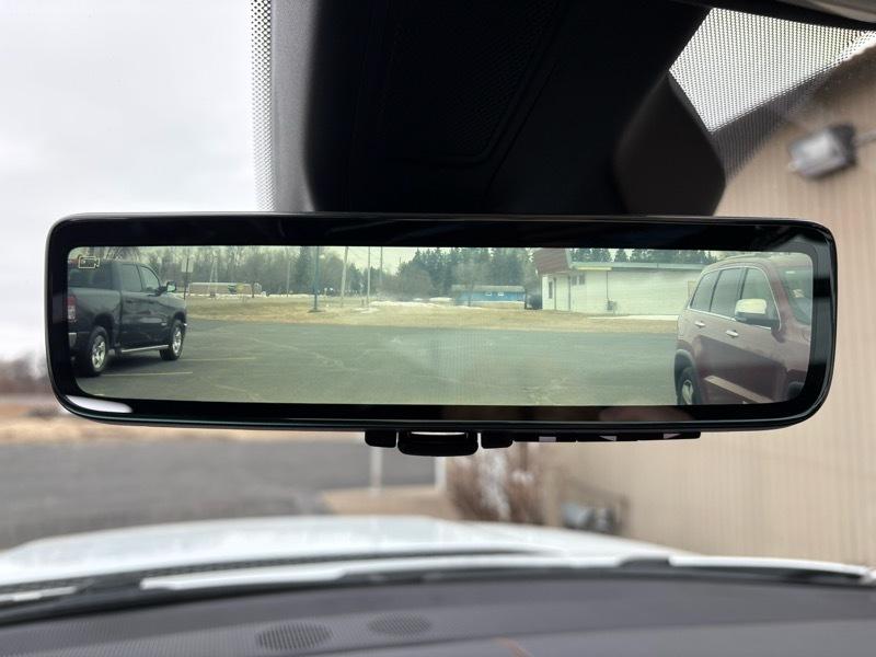 Jeep Grand Wagoneer Series III 4WD 2022