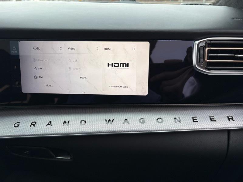 Jeep Grand Wagoneer Series III 4WD 2022