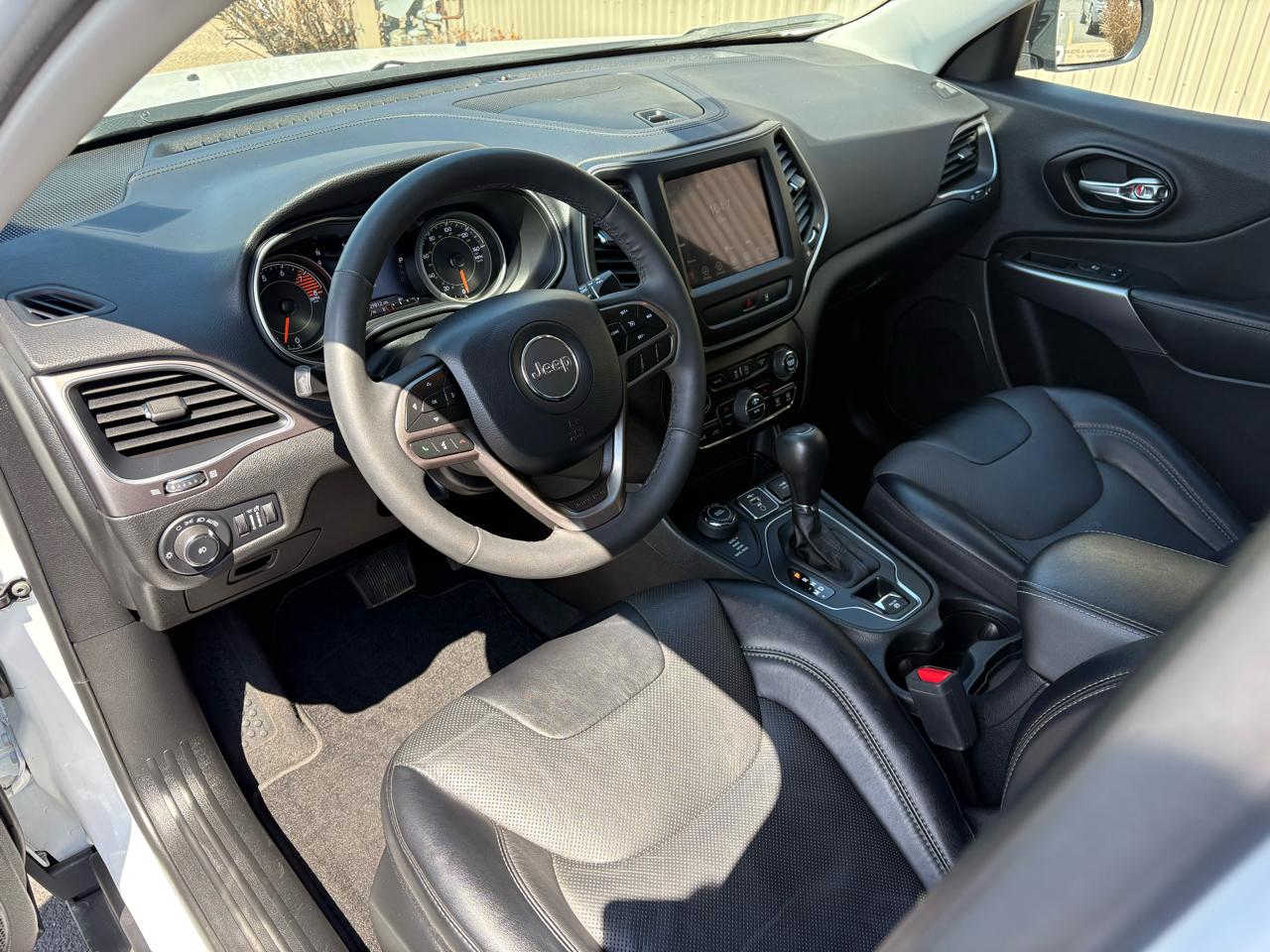 Jeep Cherokee Latitude Lux 4WD 2022